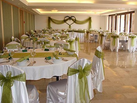 Das Hotel Zenit in Vonyarcvashegy ist gelegen für Hochzeiten oder für grösseren Veranstaltungen