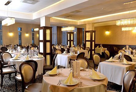 Restaurant am Plattensee im Hotel Residence Siofok für ein romantisches Wochenende